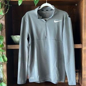 Nike Mens 3/4 zip golf pullover- Nike Aeroreact